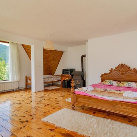 Etno Selo Montenegro Hotel Pluzine Bagian luar foto